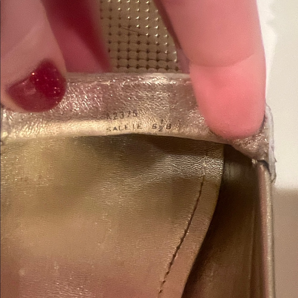 Women’s Coach Gold Loafers Flats with Buckle Size 6.5 worn once! - Picture 6 of 7